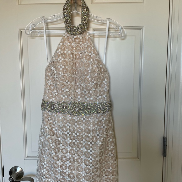 Lace Cocktail Dress - Picture 3 of 6